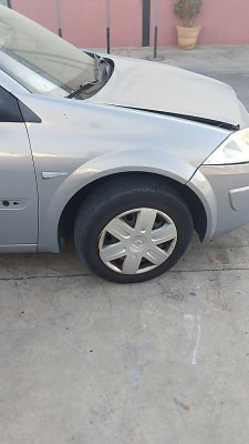 ALETA DELANTERA DERECHA Renault Megane II Berlina 3P (10.2002->)