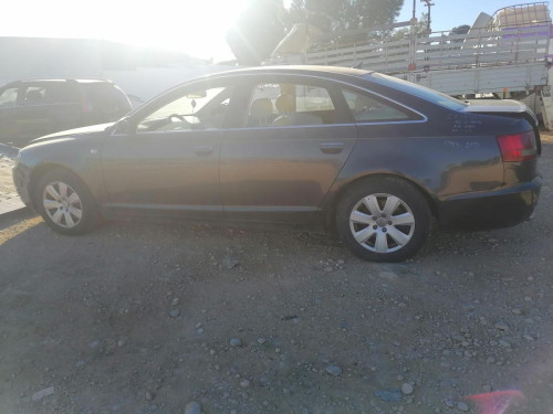 AUDI A6 AVANT (4F5) — vehículo donante para recambios 