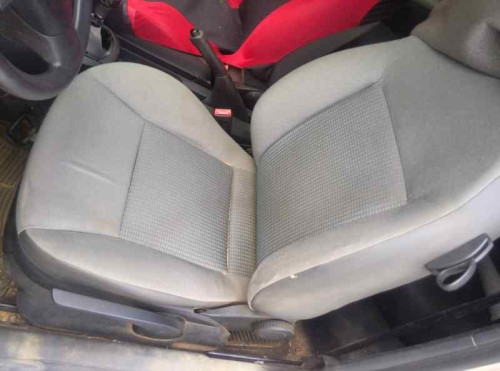 SEAT IBIZA (6L1) — vehículo donante para recambios 