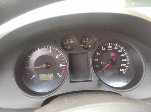 SEAT IBIZA (6L1) — vehículo donante para recambios 