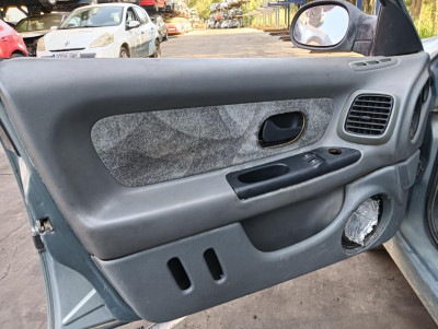 RENAULT LAGUNA (B56)