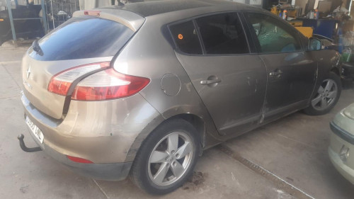 RENAULT MEGANE III BERLINA 5P — vehículo donante para recambios 