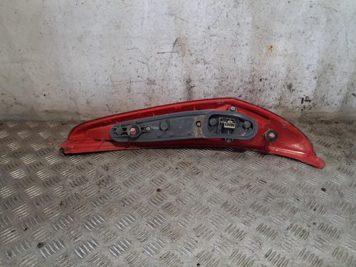 PILOTO TRASERO IZQUIERDO 