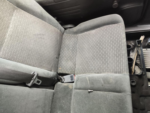 ENGANCHE CINTURON TRASERO IZQUIERDO OPEL ZAFIRA A 