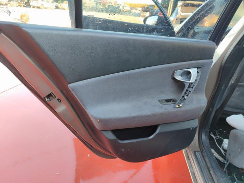 NISSAN PRIMERA BERLINA (P12) — vehículo donante para recambios 