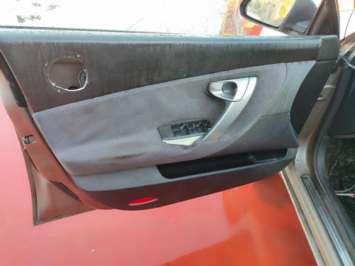 NISSAN PRIMERA BERLINA (P12) — vehículo donante para recambios 