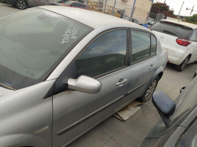 PUERTA DELANTERA IZQUIERDA