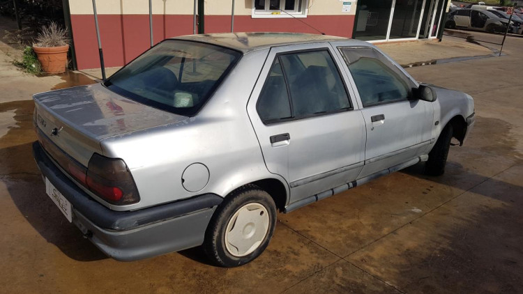 Renault R 19 Berl. con portón (B/C53)(1988->) SIN IDENTIFICAR