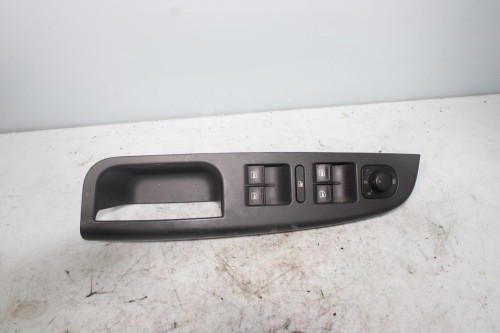 MANDO ELEVALUNAS DELANTERO IZQUIERDO Volkswagen JETTA V (1K2) 