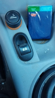 MANDO ELEVALUNAS DELANTERO IZQUIERDO Citroen C3 (2002->)