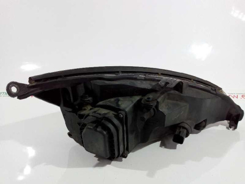  FARO IZQUIERDO FORD FOCUS BERLINA (CAK) 