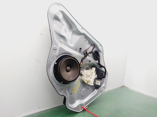 ELEVALUNAS TRASERO IZQUIERDO VOLKSWAGEN GOLF V VARIANT (1K5) 