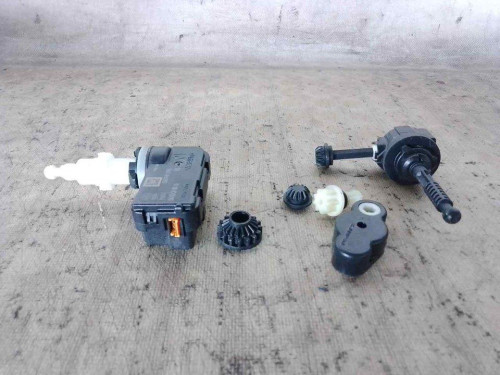 MOTOR REGULACION FAROS SKODA FABIA (PJ3) 