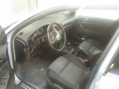  VOLKSWAGEN PASSAT BERLINA (3B3) 