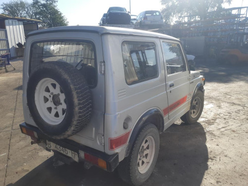  SUZUKI SAMURAI (SJ) 