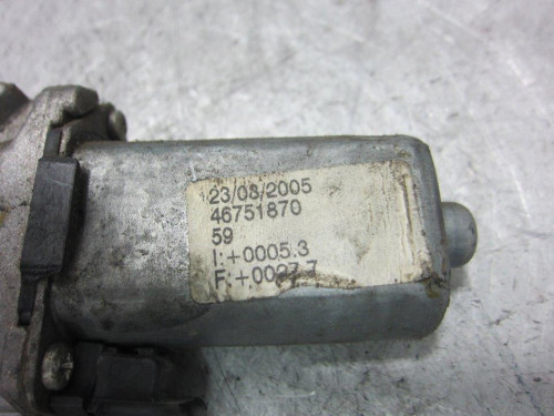  MOTOR ELEVALUNAS DELANTERO DERECHO ALFA ROMEO 147 (190) 