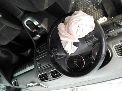 VOLKSWAGEN GOLF VI (5K1)(10.2008)