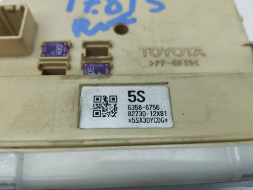 CAJA RELES / FUSIBLES TOYOTA AURIS (E18) 