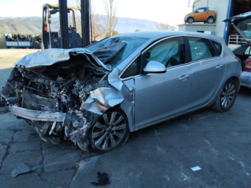 OPEL ASTRA J BERLINA 5P — автомобиль-донор на запчасти 