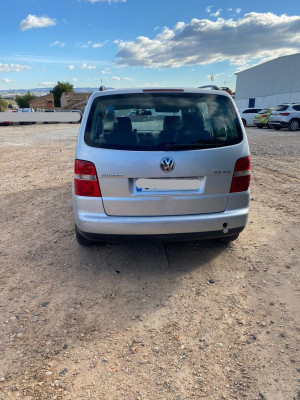 VOLKSWAGEN TOURAN (1T1)