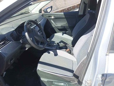 SEAT ARONA (KJ)