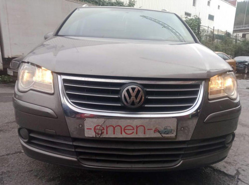  VOLKSWAGEN TOURAN (1T2) 