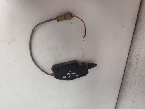  MOTOR CIERRE CENTRALIZADO TRASERO DERECHO Ford FIESTA BERLINA 