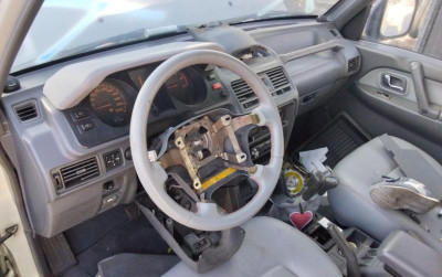 MITSUBISHI MONTERO (V20/V40)