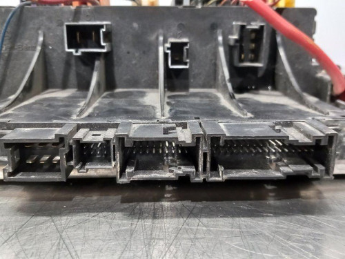  CAJA RELES / FUSIBLES, , 