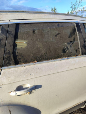 LUNA TRASERA DERECHA