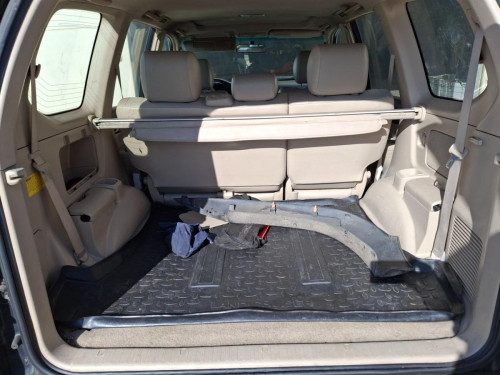 TOYOTA LAND CRUISER (J12) — vehículo donante para recambios 