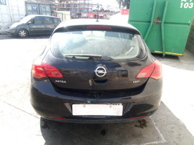 OPEL ASTRA J BERLINA 5P