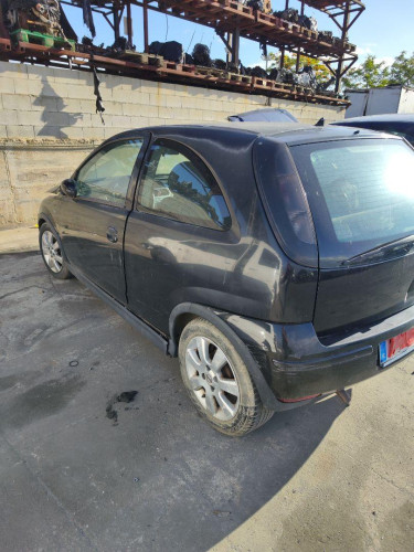 OPEL CORSA C — автомобиль-донор на запчасти 