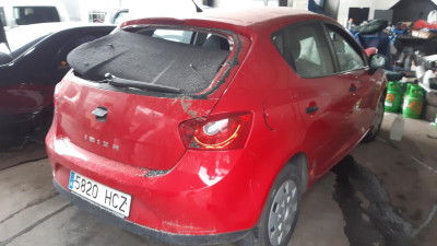 SEAT IBIZA BERLINA (6J5)