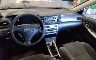 TOYOTA COROLLA (E12)