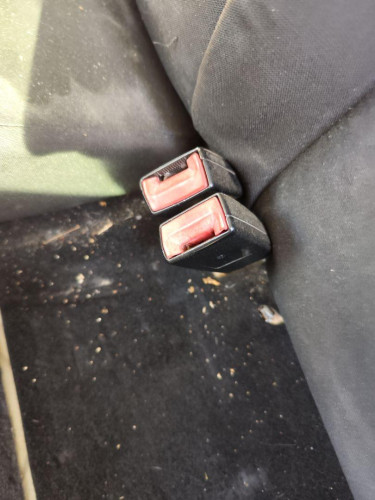 ENGANCHE CINTURON TRASERO CENTRAL Seat IBIZA (6L1) 