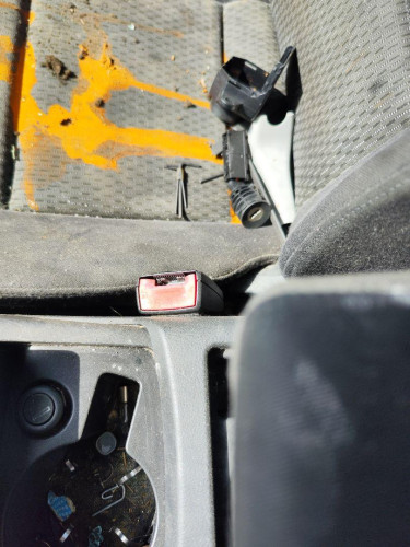ENGANCHE CINTURON DELANTERO DERECHO AUDI A6 BERLINA (4F2) 