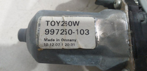  ELEVALUNAS TRASERO DERECHO TOYOTA COROLLA VERSO (R1) 