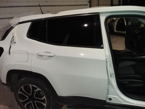 PUERTA TRASERA DERECHA JEEP COMPASS (M7) 
