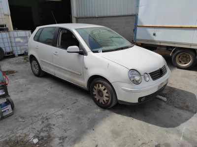 VOLKSWAGEN POLO IV (9N1)