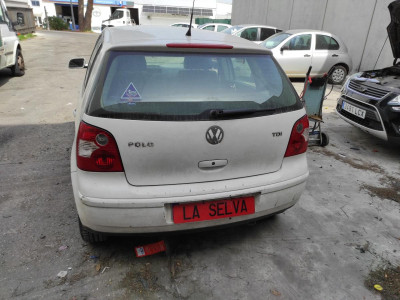 VOLKSWAGEN POLO IV (9N1)