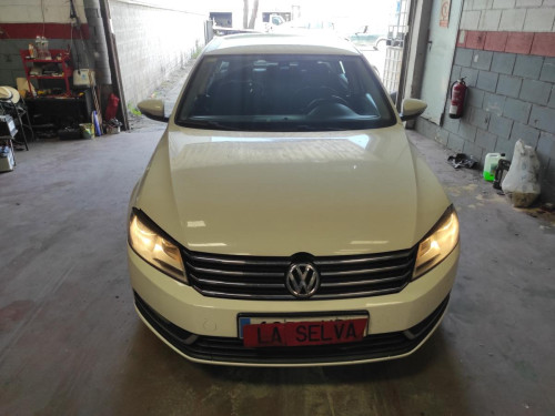 VOLKSWAGEN PASSAT BERLINA (362) — автомобиль-донор на запчасти 