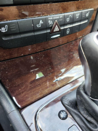 CENICERO, MERCEDES-BENZ, CLASE E (BM 211) BERLINA