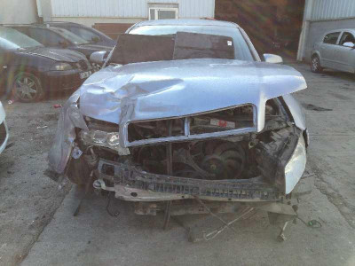 AUDI A4 BERLINA (8E)