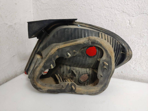 PILOTO TRASERO IZQUIERDO Hyundai COUPE (J2) 