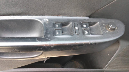  VOLKSWAGEN PASSAT BERLINA (3C2) 