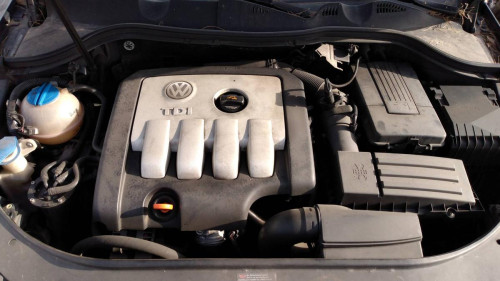  VOLKSWAGEN PASSAT BERLINA (3C2) 