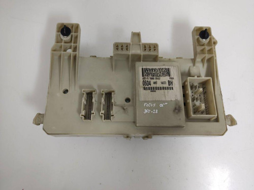 CAJA RELES / FUSIBLES Ford FOCUS BERLINA (CAP) 