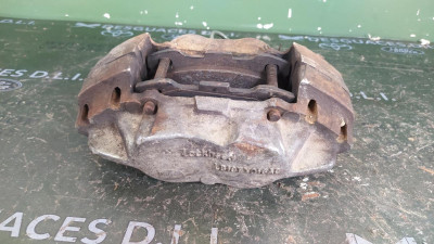 PINZA DE FRENO DELANTERA DERECHA