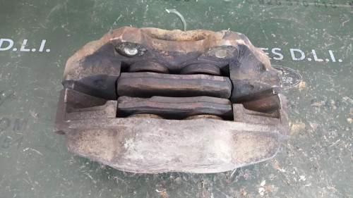 PINZA DE FRENO DELANTERA DERECHA 